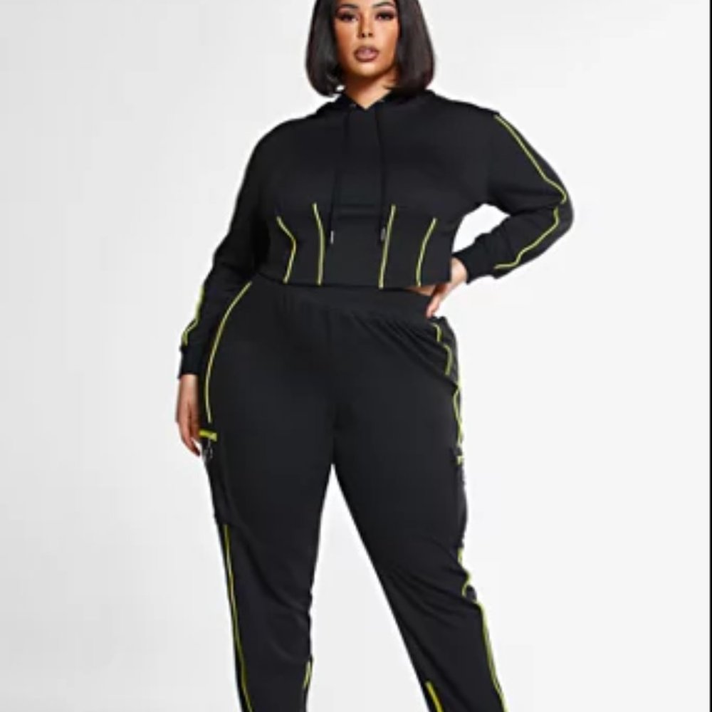 #11❤️ NEW FTF DANI ACTIVE HOODIE WITH PIPING DETAIL